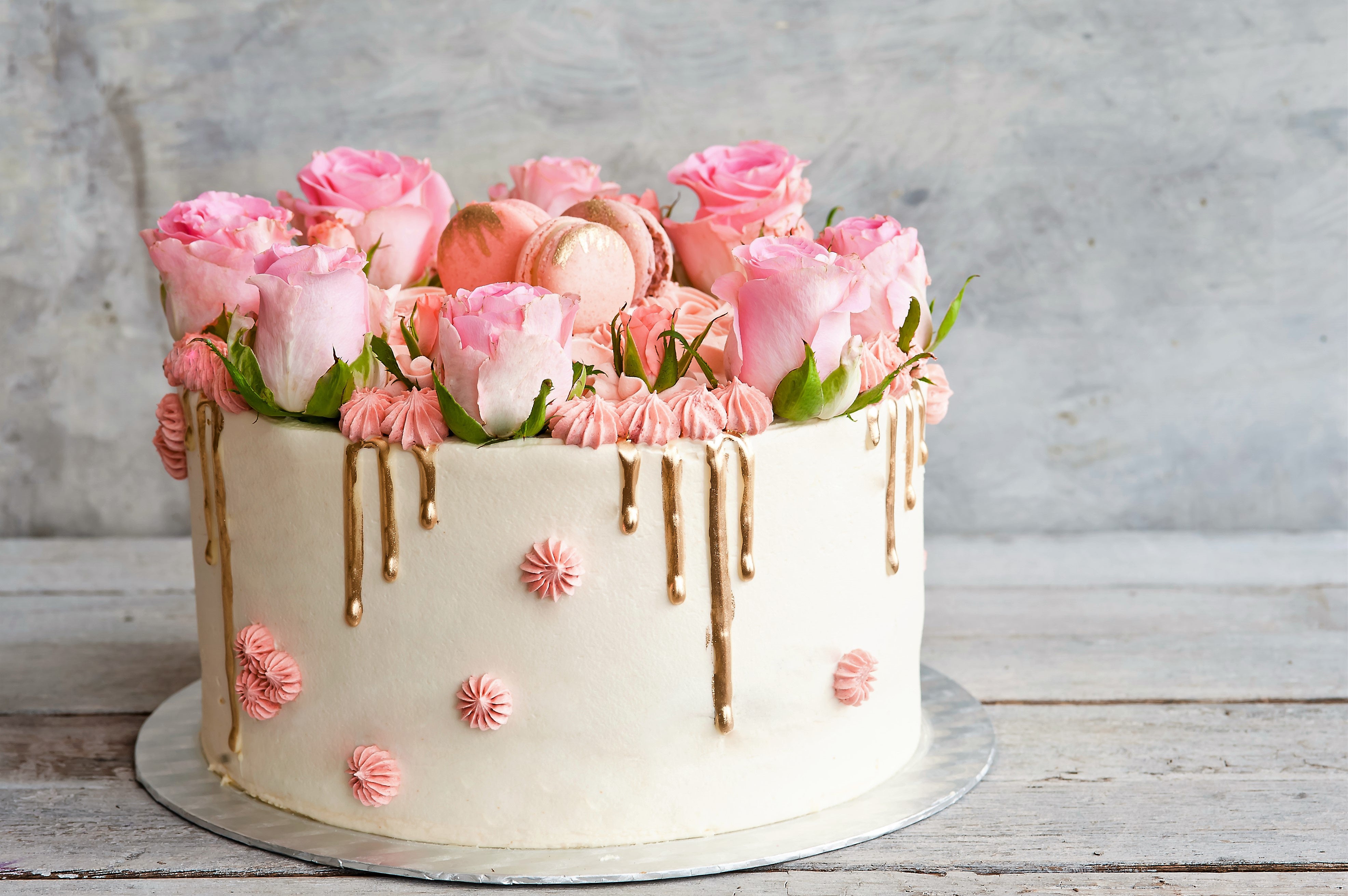 How To Bake A Rose Cake