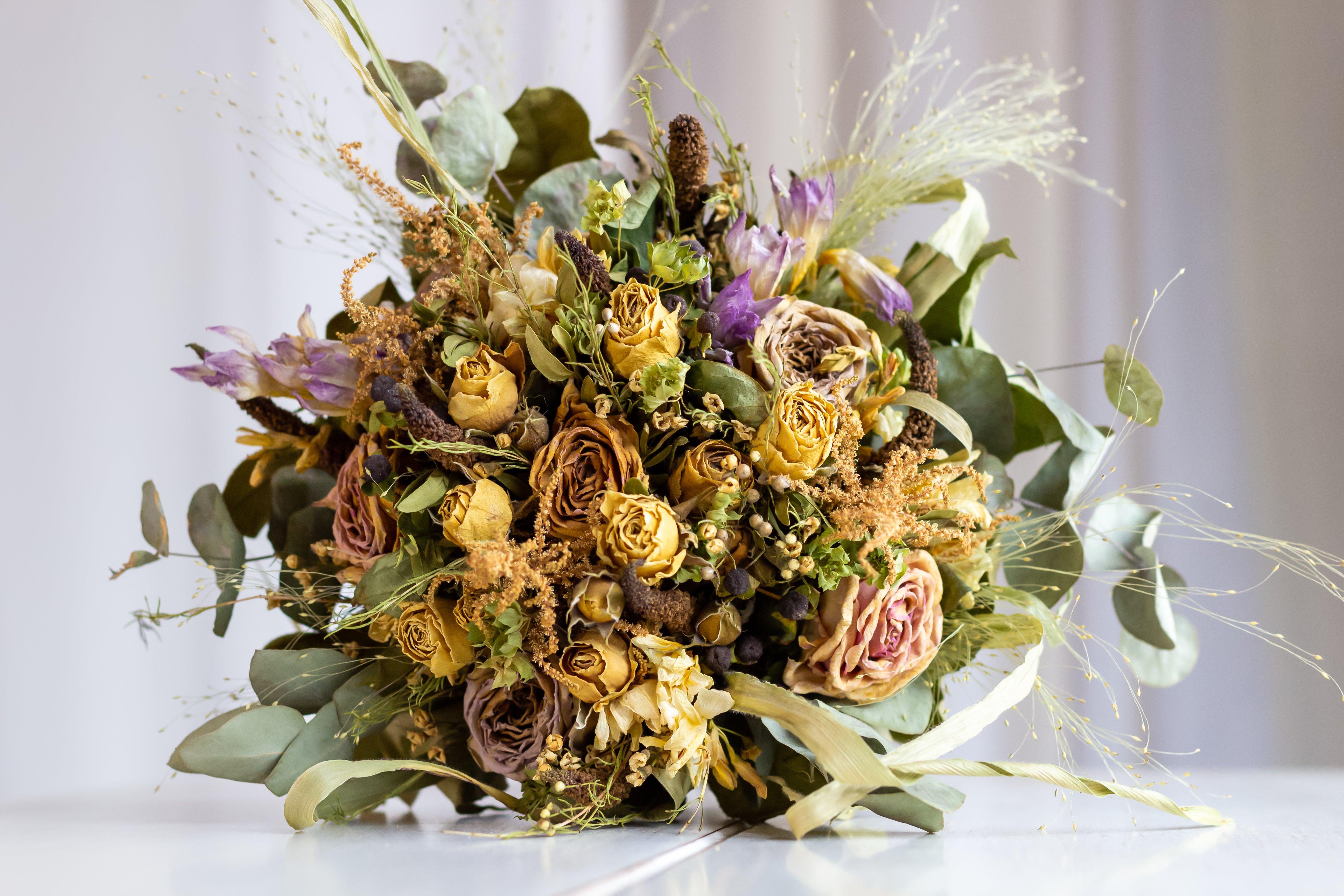 Dried Flower Arrangements: What You Need to Know