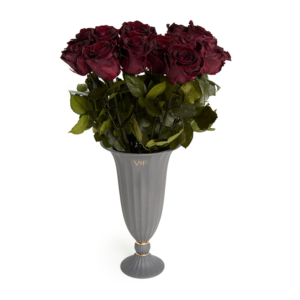 Aphrodite Porcelain Vase, Black Porcelain, Burgundy, 12 Long-Stem Eternity Roses, Venus et Fleur