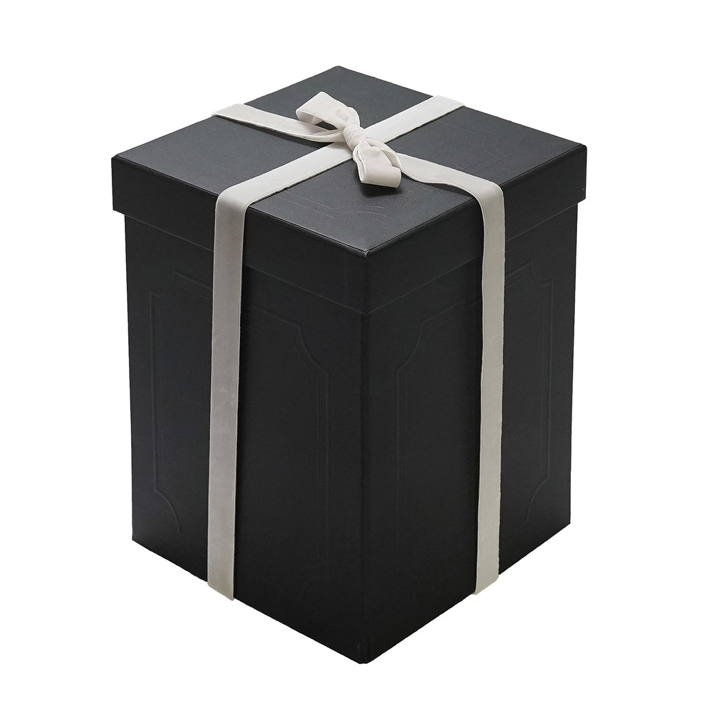 Thalia Gift Box, Black w/ Ivory Bow, Gift Box with Velvet Bow, Venus et Fleur