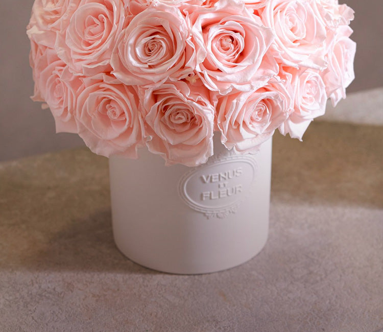 Luxury Roses, Customized Gifts & Flower Arrangements - Venus et Fleur