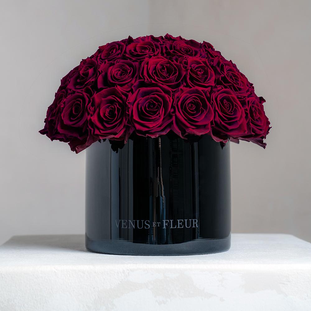 Venus et Fleur Black shops Eternal Roses Bouqet